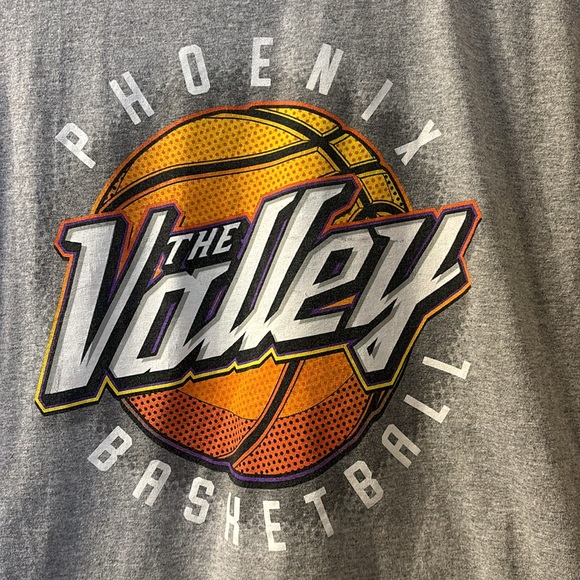 The Valley Phoenix basketball graphic tee - Picture 2 of 3